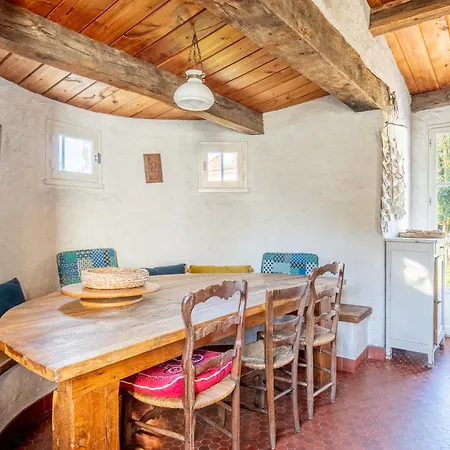 Holiday home 25 Ambiance Cosy Jardin Arbore *