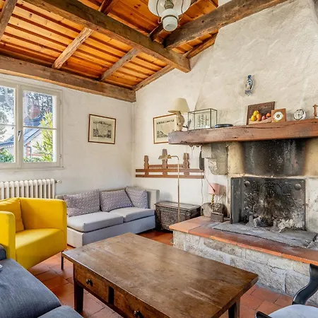 Holiday home 25 Ambiance Cosy Jardin Arbore *